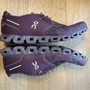 Purple On Cloud Sneakers Mens 10.5. (Used good condition)